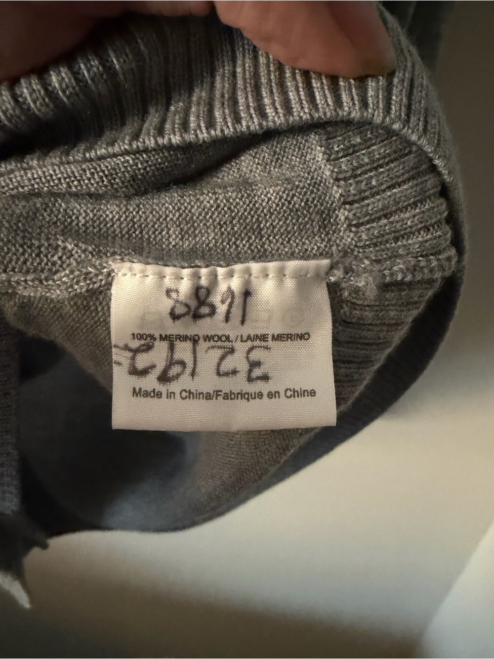 Tory Burch Gray 100% Merino Wool Long Sleeve Button Cardigan Sweater Size Small - Picture 6 of 7